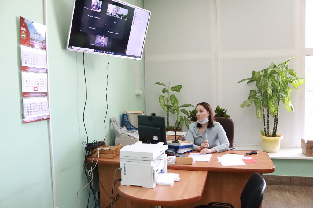 Презентация доклада «Картина фейком Информационные манипуляции в период подготовки к общероссийскому голосованию по внесению поправок в Конституцию Российской Федерации»